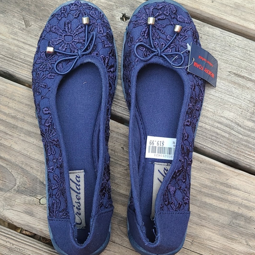 Blue memory foam flats